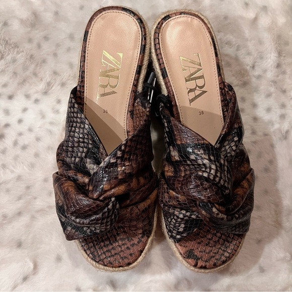 Zara Shoes - 🥉ZARA SNAKESKIN STAMPED LEATHER ESPADRILLES WEDGES - SIZE 6 - BNWT